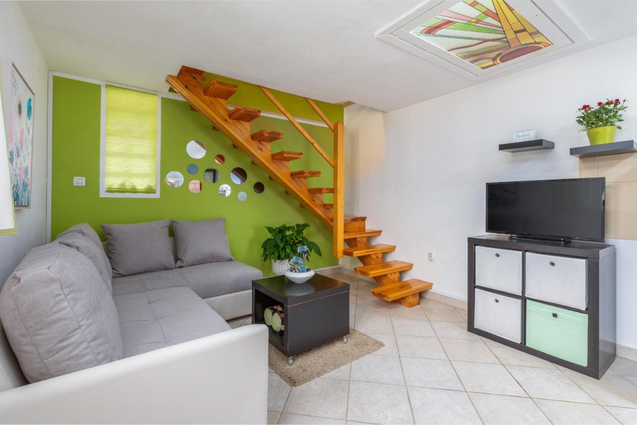 Holiday Home Nadia Pula Luaran gambar